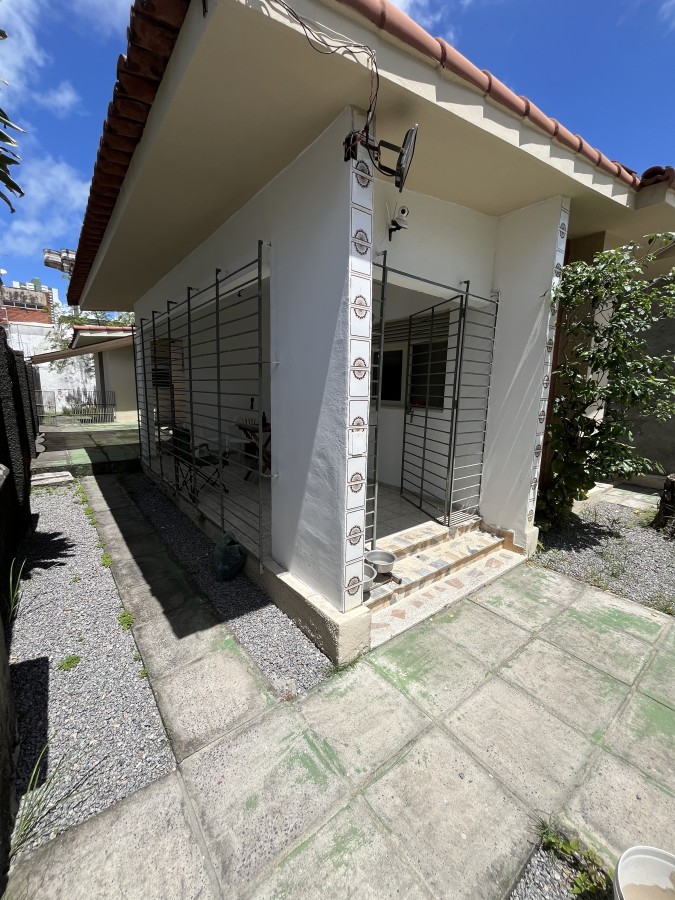 Casa, 3 quartos, 225 m² - Foto 1