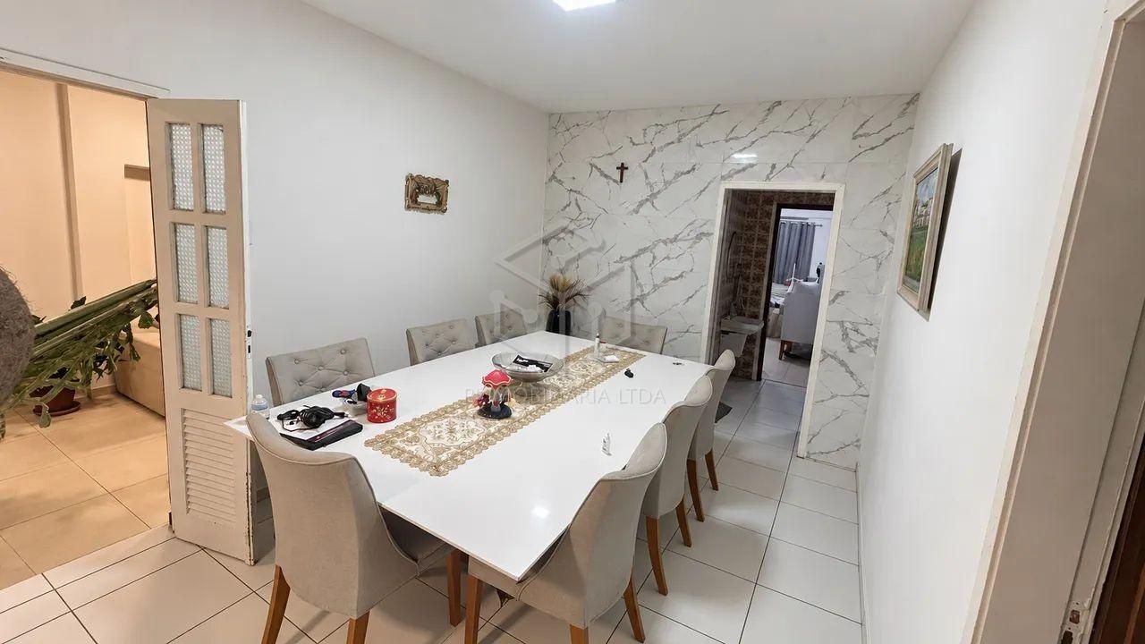 Casa, 3 quartos, 180 m² - Foto 2